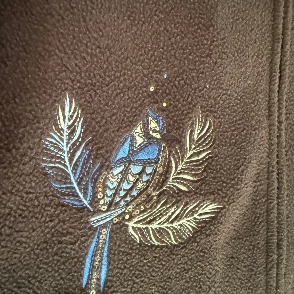 Collectors Northern Reflections Embroidered Fleece Zip Sweater | Small - Picture 4 of 7